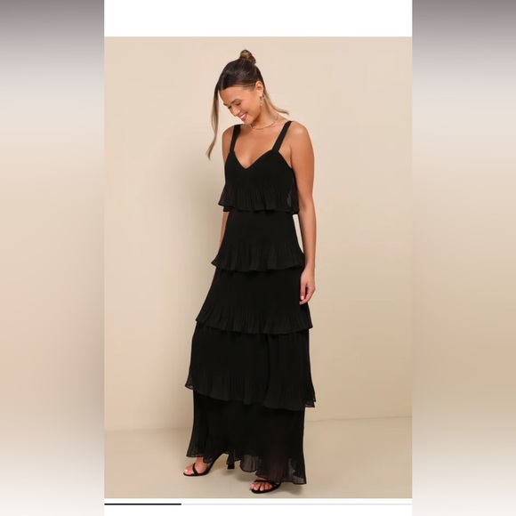 Lulu’s “Elegant Nature Black Pleated Sleeveless Tiered Maxi Dress”, Size Medium - Picture 3 of 4